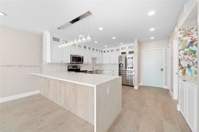 888 Intracoastal Dr 2B, Fort Lauderdale, FL 33304