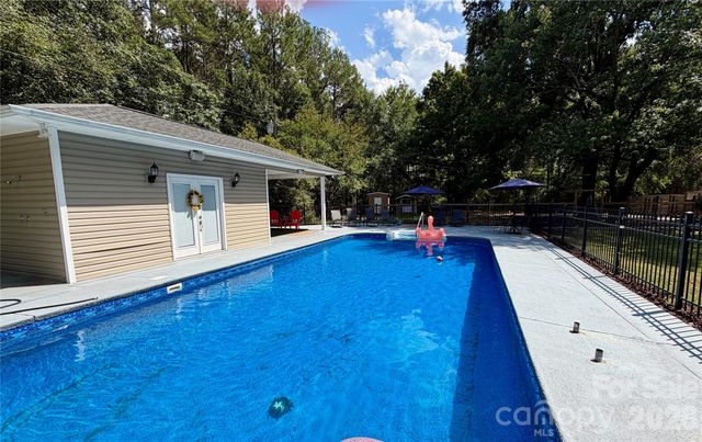 106 Outen Street, Pageland, SC 29728