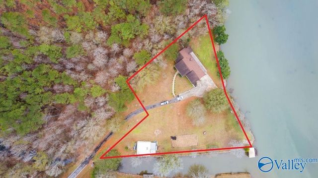 5492 Gilmer Lane, Rainbow City, AL 35906