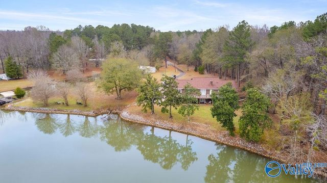 5492 Gilmer Lane, Rainbow City, AL 35906