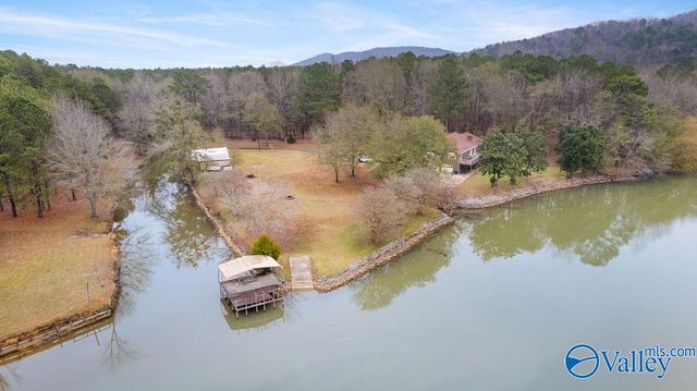 5492 Gilmer Lane, Rainbow City, AL 35906