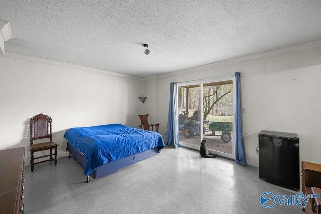 5492 Gilmer Lane, Rainbow City, AL 35906