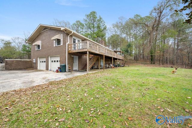 5492 Gilmer Lane, Rainbow City, AL 35906