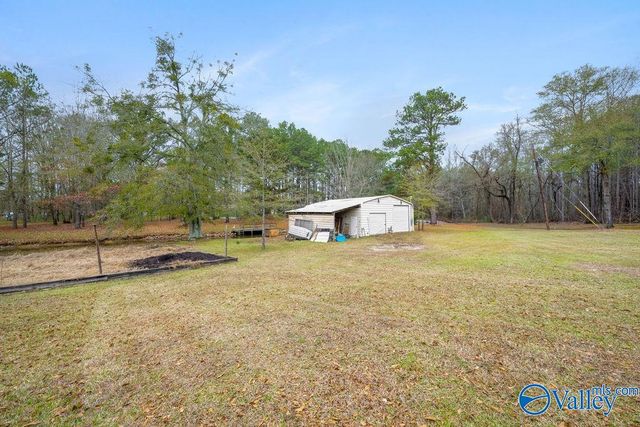 5492 Gilmer Lane, Rainbow City, AL 35906