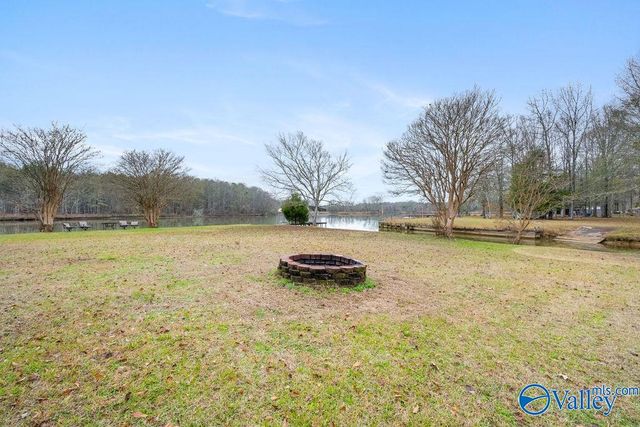 5492 Gilmer Lane, Rainbow City, AL 35906