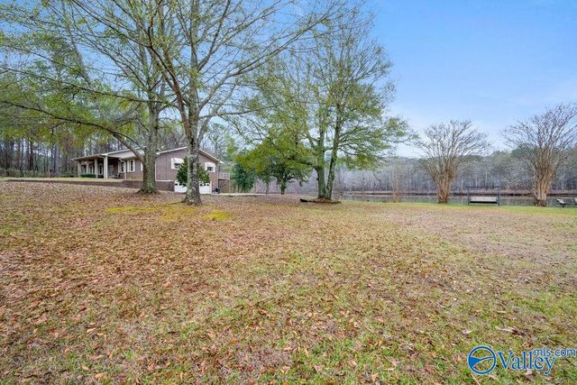 5492 Gilmer Lane, Rainbow City, AL 35906