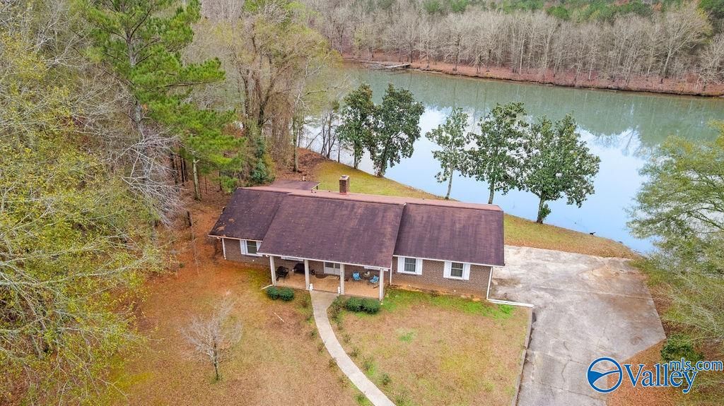 5492 Gilmer Lane, Rainbow City, AL 35906