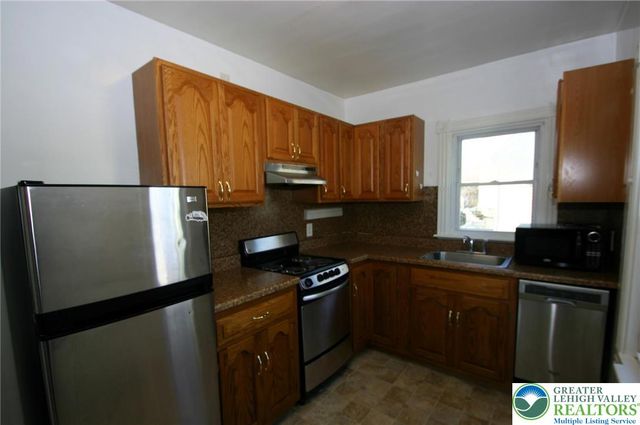 211 North Street 2, Bethlehem City, PA 18018