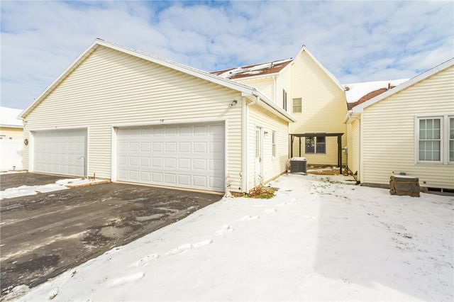 28 Hamlin Drive, Canandaigua City, NY 14424