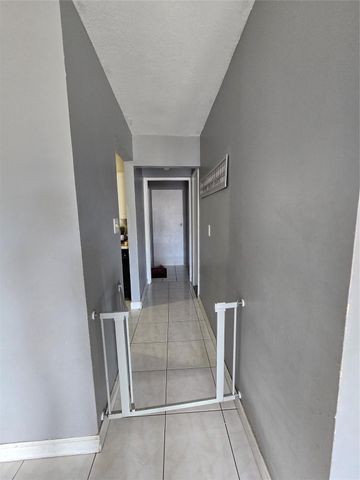 413 SW 73rd Avenue, North Lauderdale, FL 33068