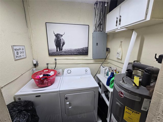 413 SW 73rd Avenue, North Lauderdale, FL 33068