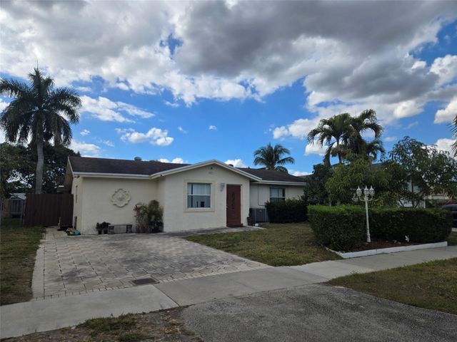 413 SW 73rd Avenue, North Lauderdale, FL 33068