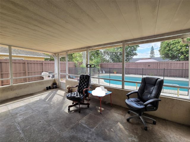 413 SW 73rd Avenue, North Lauderdale, FL 33068