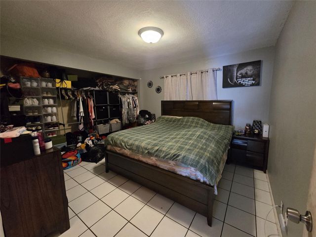 413 SW 73rd Avenue, North Lauderdale, FL 33068