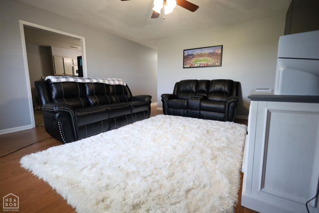 2100 E Lake Street, Paragould, AR 72450