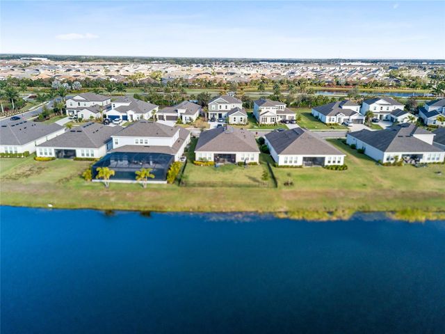 16545 STAR GRASS CIRCLE, Bradenton, FL 34211