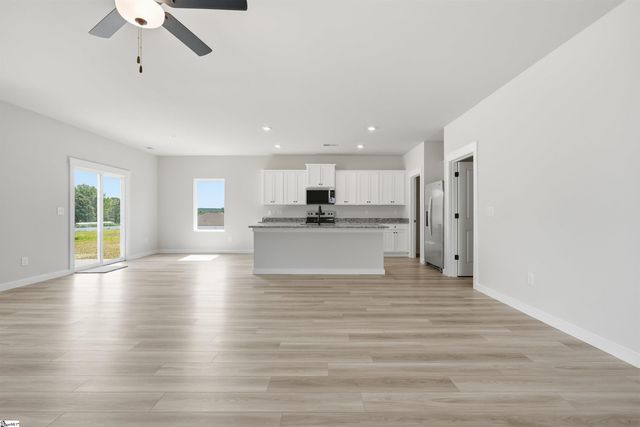 446 West Claywalk Road, Woodruff, SC 29388