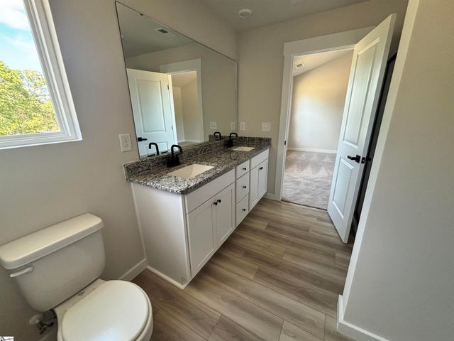 446 West Claywalk Road, Woodruff, SC 29388