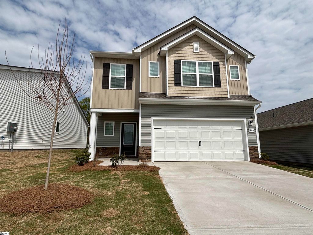 446 West Claywalk Road, Woodruff, SC 29388