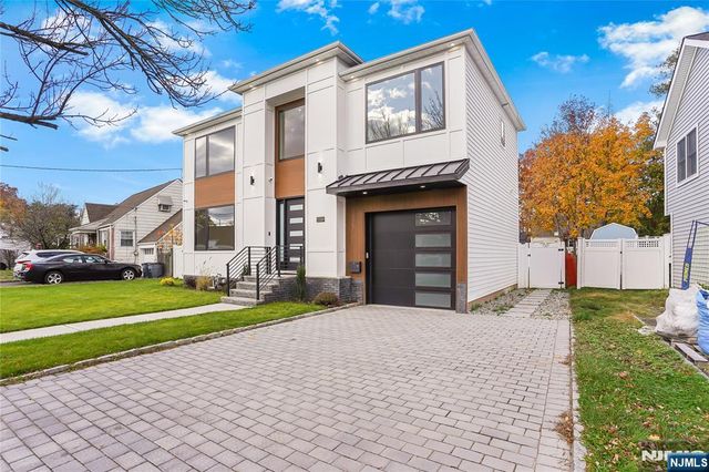 12-25 Eastern Drive, Fair Lawn, NJ 07410