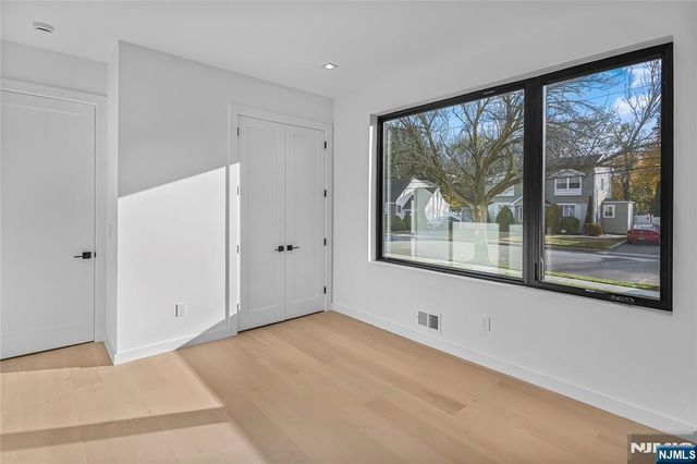 12-25 Eastern Drive, Fair Lawn, NJ 07410