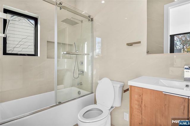 12-25 Eastern Drive, Fair Lawn, NJ 07410