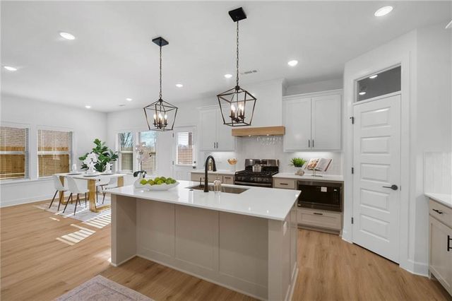 6908 SW High Meadow Boulevard, Bentonville, AR 72713