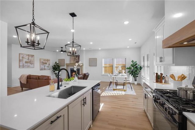 6908 SW High Meadow Boulevard, Bentonville, AR 72713