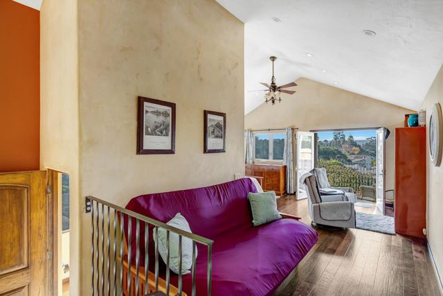 810 Altura Place, Del Rey Oaks, CA 93940