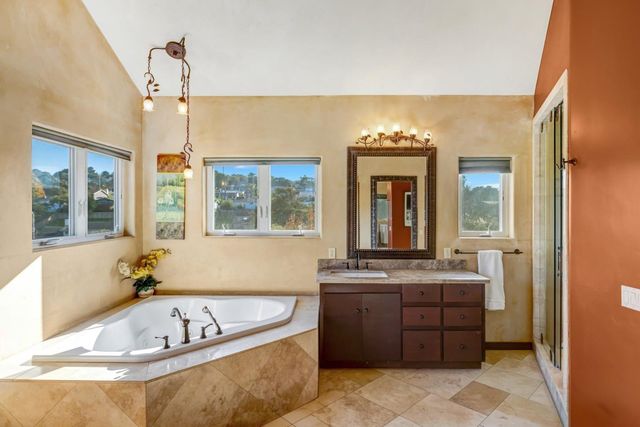 810 Altura Place, Del Rey Oaks, CA 93940