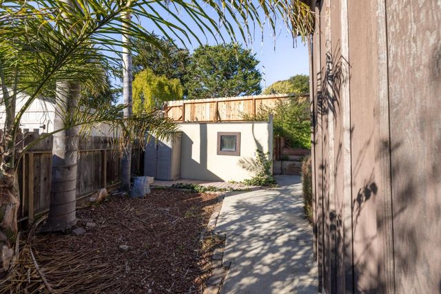 810 Altura Place, Del Rey Oaks, CA 93940