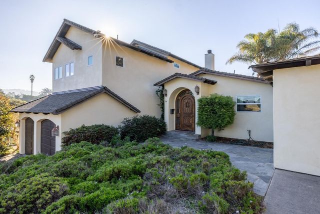 810 Altura Place, Del Rey Oaks, CA 93940