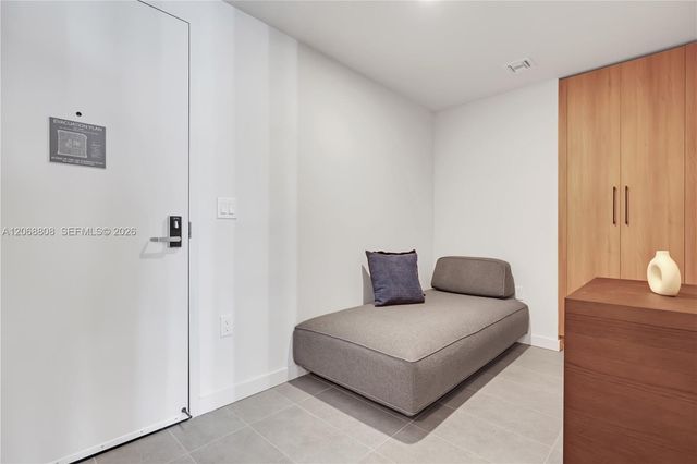 121 NE 5th Street 2110, Miami, FL 33132