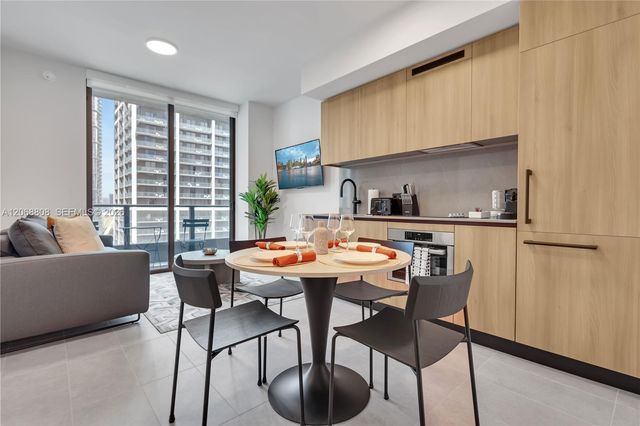 121 NE 5th Street 2110, Miami, FL 33132