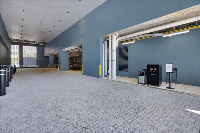 121 NE 5th Street 2110, Miami, FL 33132