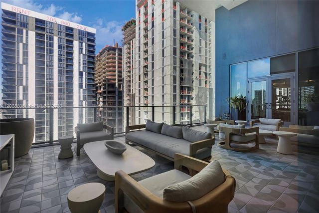 121 NE 5th Street 2110, Miami, FL 33132
