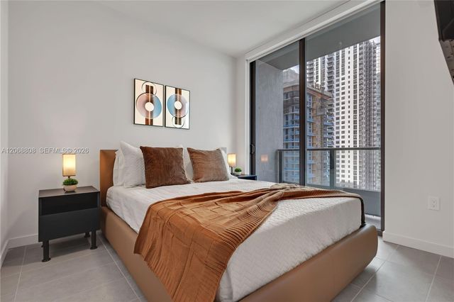 121 NE 5th Street 2110, Miami, FL 33132