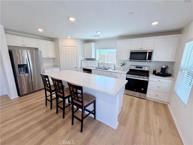 12978 9th Avenue, Victorville, CA 92395