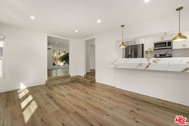 2621 Veteran Avenue, Los Angeles, CA 90064