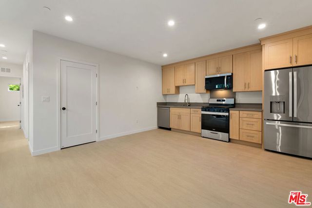2621 Veteran Avenue, Los Angeles, CA 90064