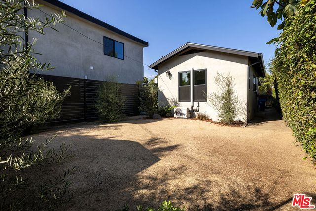 2621 Veteran Avenue, Los Angeles, CA 90064