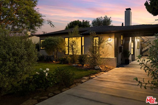 2621 Veteran Avenue, Los Angeles, CA 90064