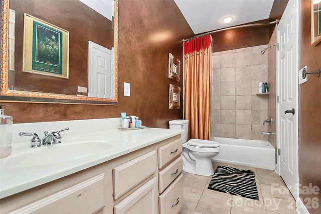 729 Lochaven Road, Waxhaw, NC 28173