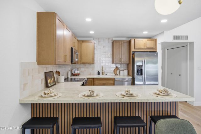 3033 N 39TH Street 4, Phoenix, AZ 85018