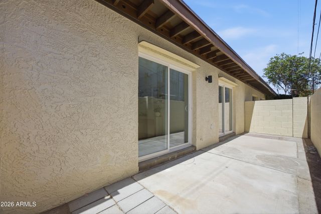 3033 N 39TH Street 4, Phoenix, AZ 85018