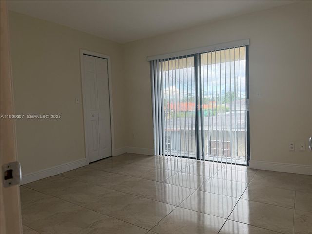 6083 W Flagler St 0, Miami, FL 33144