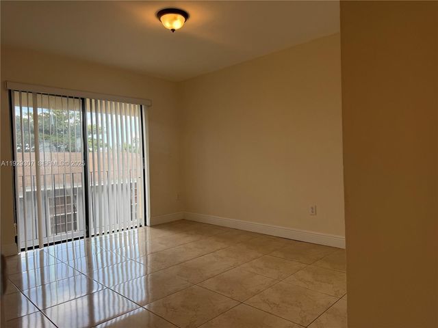 6083 W Flagler St 0, Miami, FL 33144