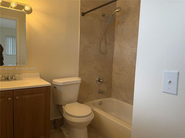 6083 W Flagler St 0, Miami, FL 33144