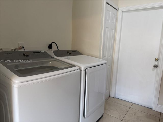 6083 W Flagler St 0, Miami, FL 33144