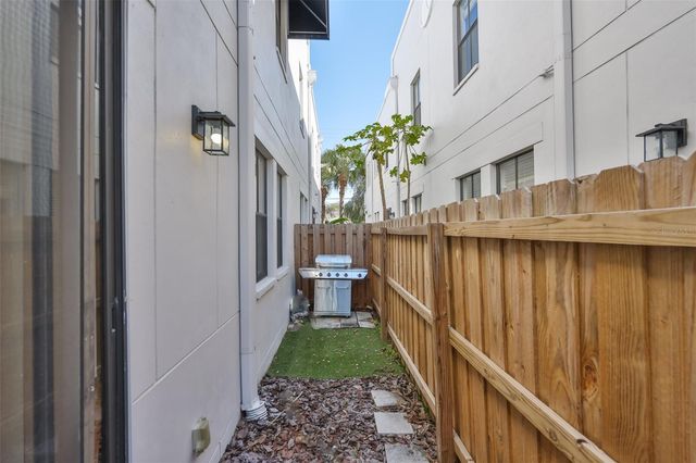 107 S PACKWOOD AVENUE C, Tampa, FL 33606